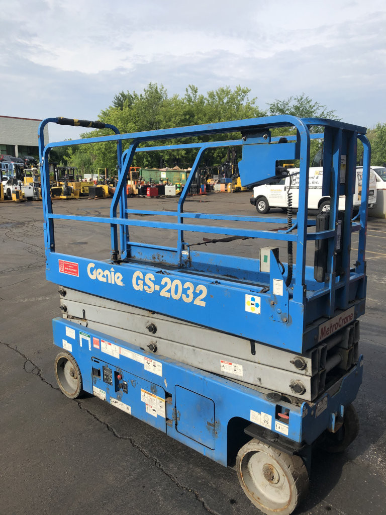0 Genie GS-2032