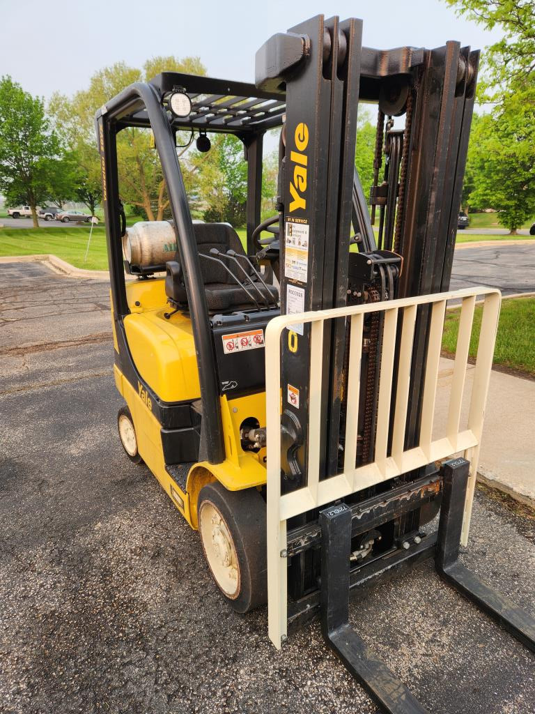 2022 Yale GC050VX
