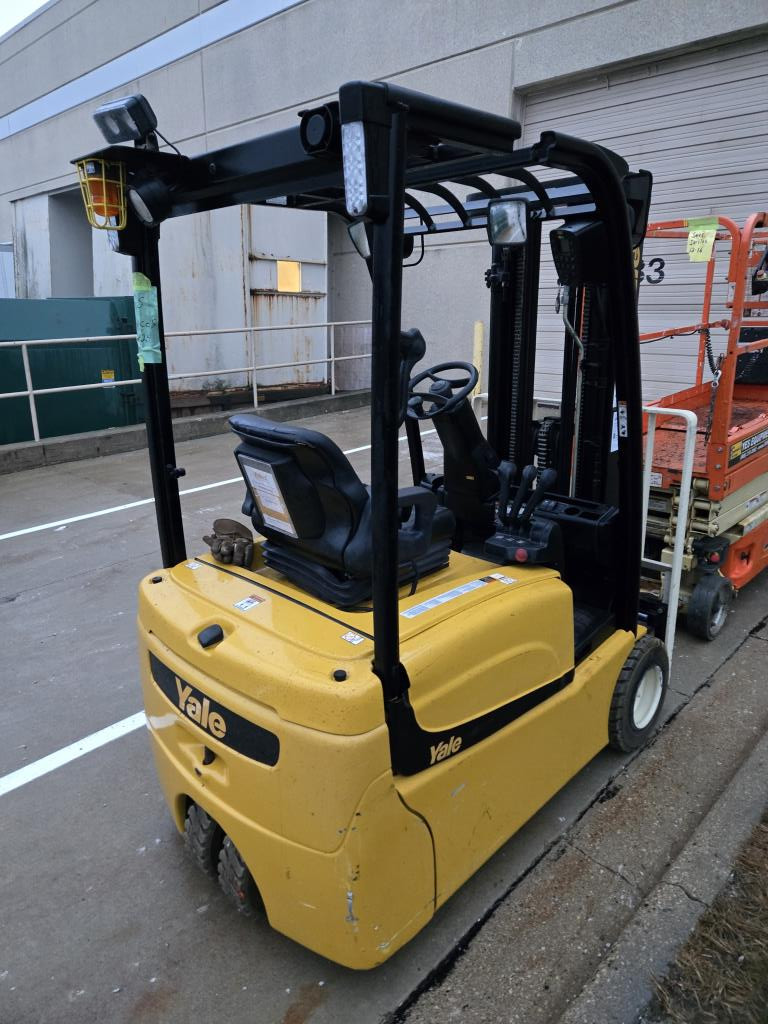 2018 Yale ERP-040VT