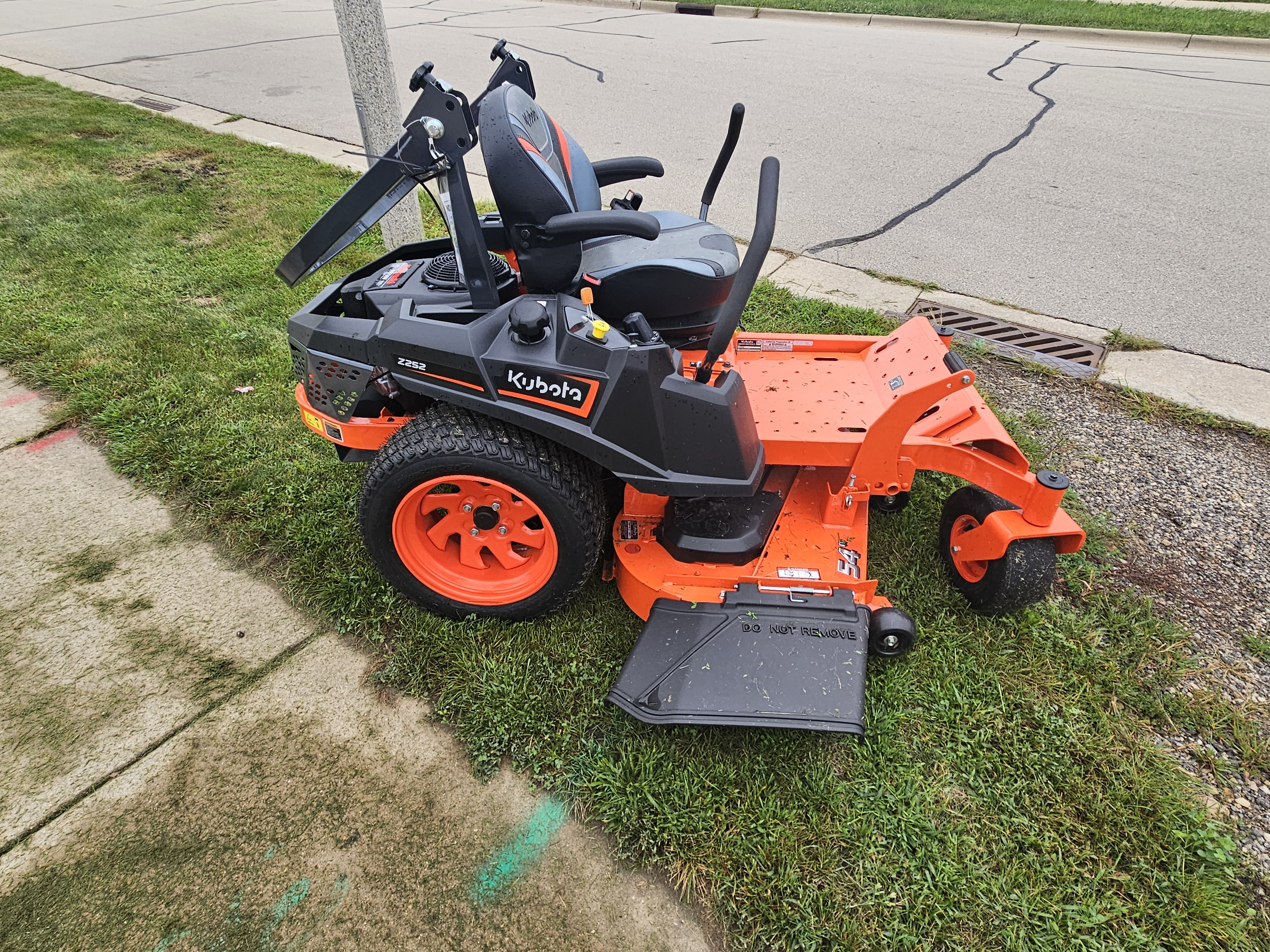 0 Kubota Z252KW-54 