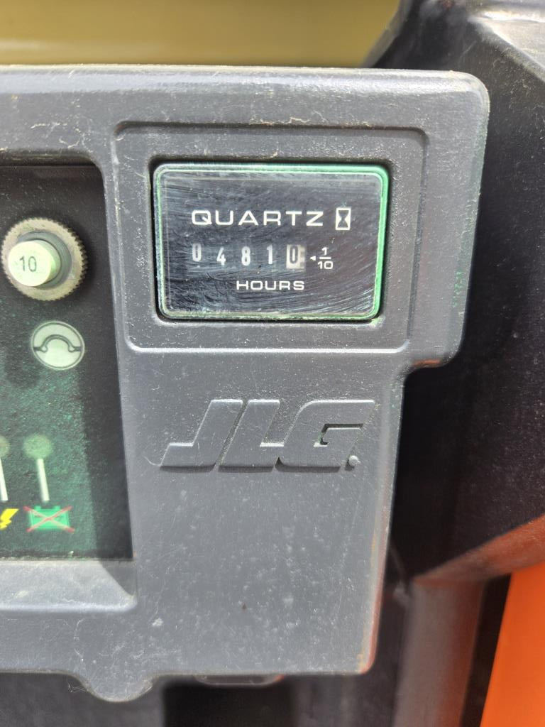 0 JLG 3246ES