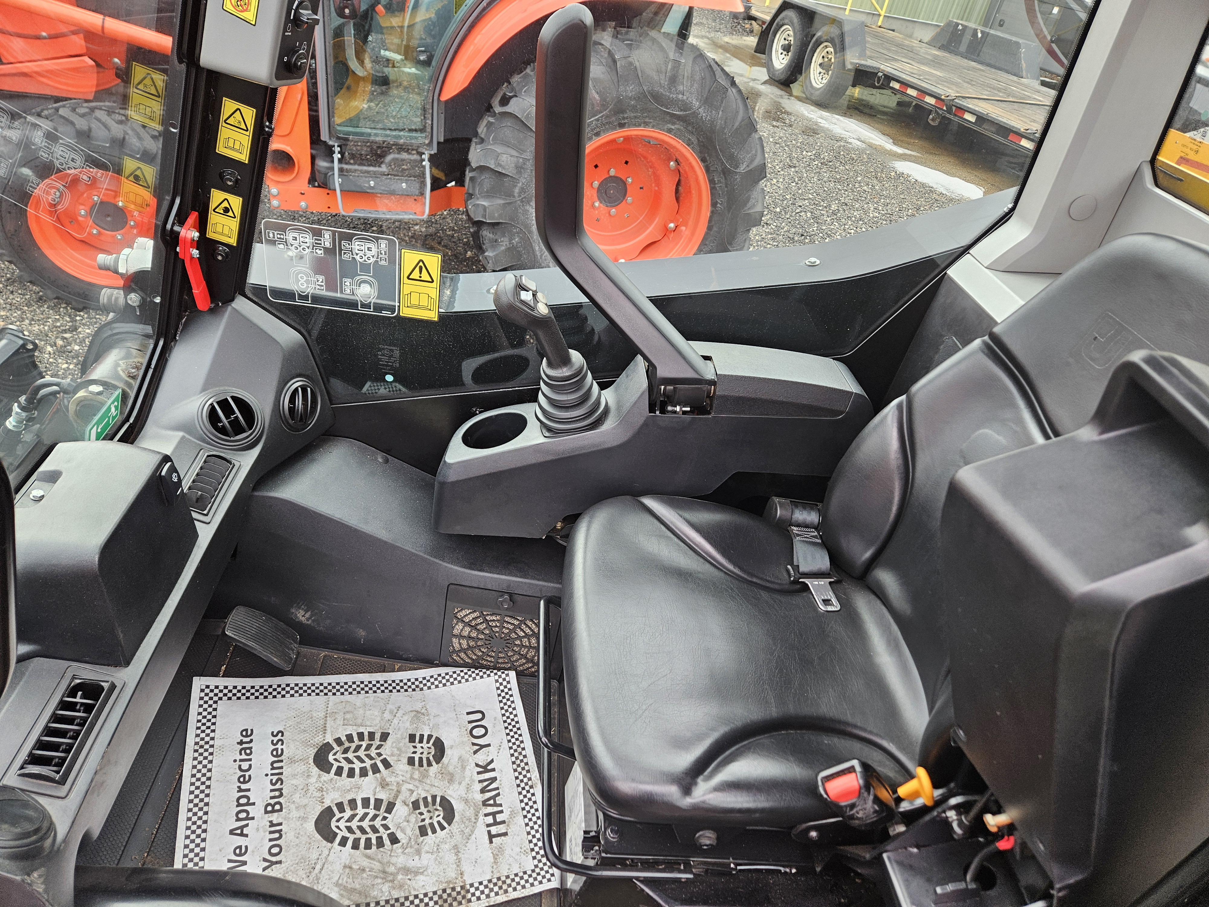 2023 JCB 215