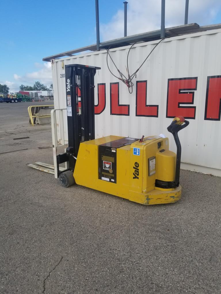 2021 Yale MCW040LE