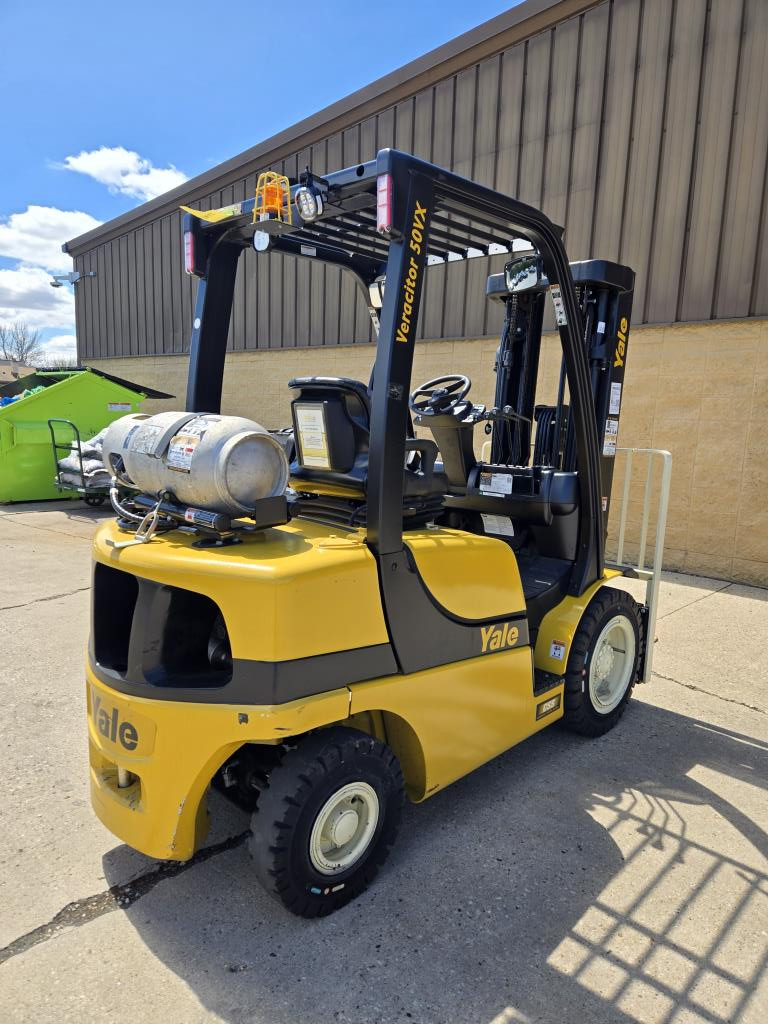 2024 Yale GP050VX