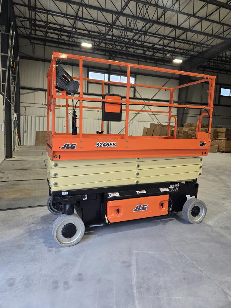 0 JLG 3246ES