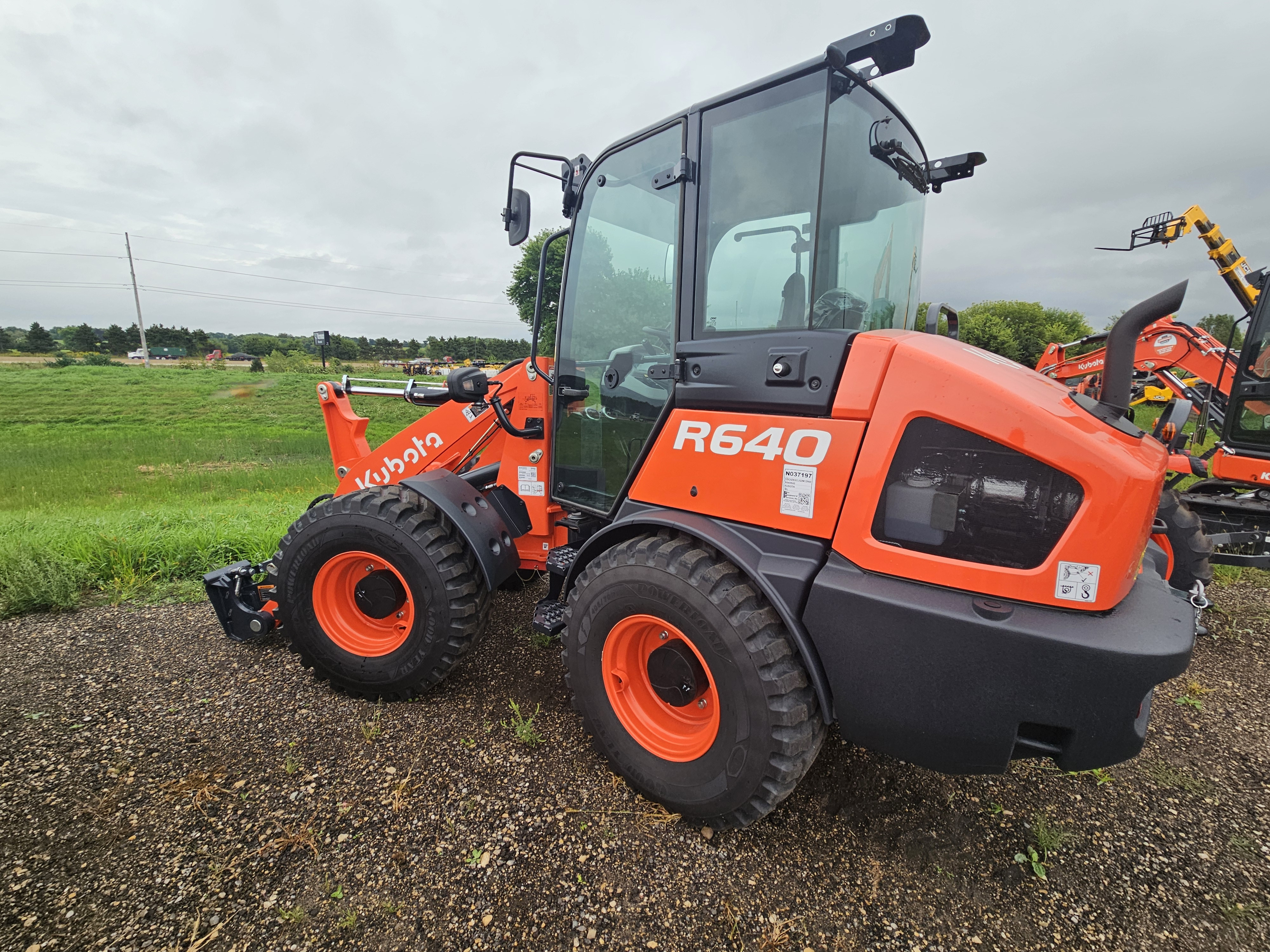 0 Kubota R640R43