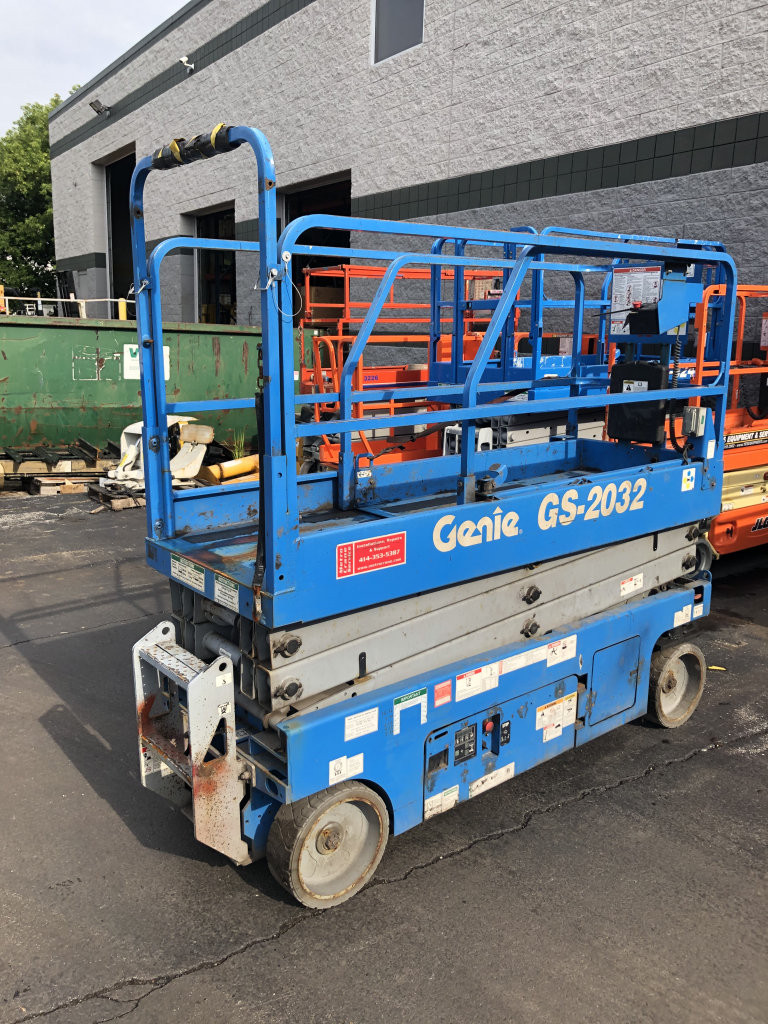 0 Genie GS-2032