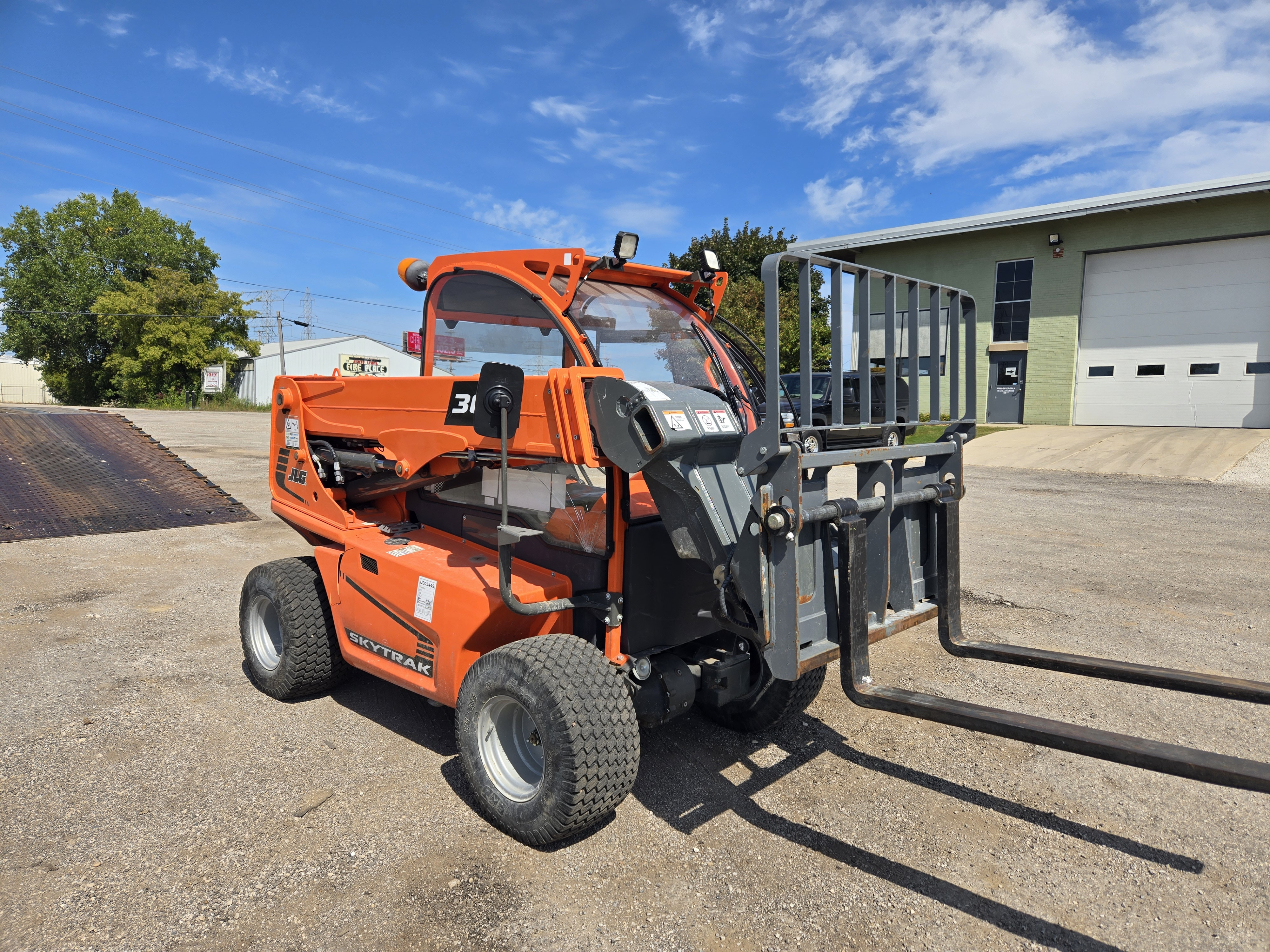 2023 JLG 3013