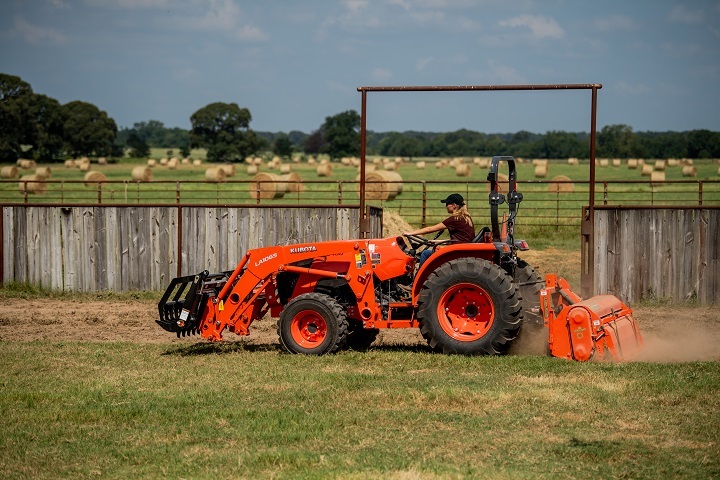 0 Kubota MX5400 HST 4WD