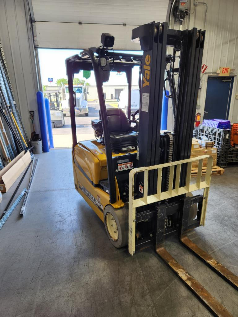 2018 Yale ERP040VT
