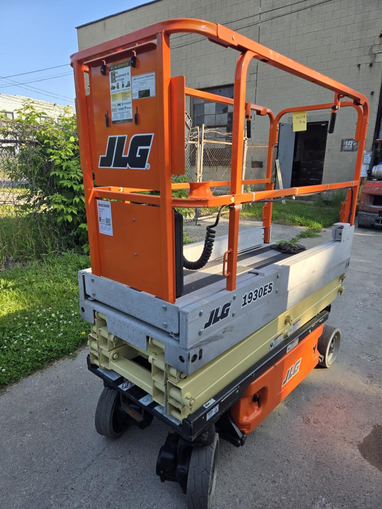 0 JLG 1930ES