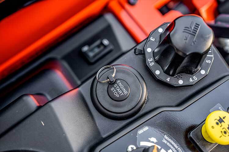 0 Kubota Z452KWTI-60