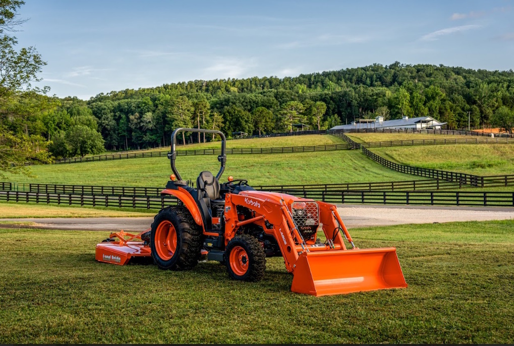 Photo of a  Kubota L3770DLX
