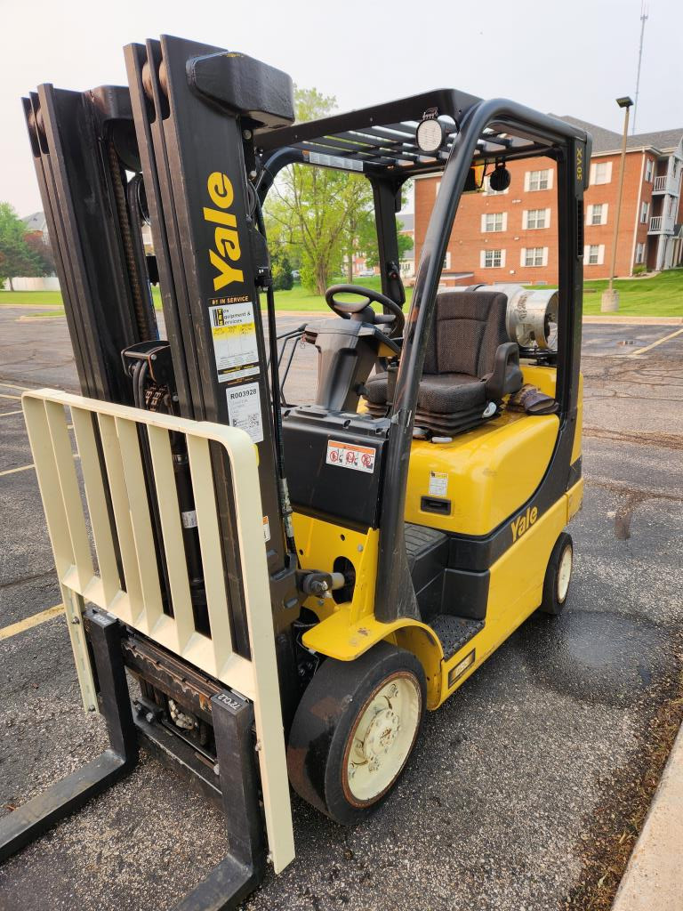 2022 Yale GC050VX
