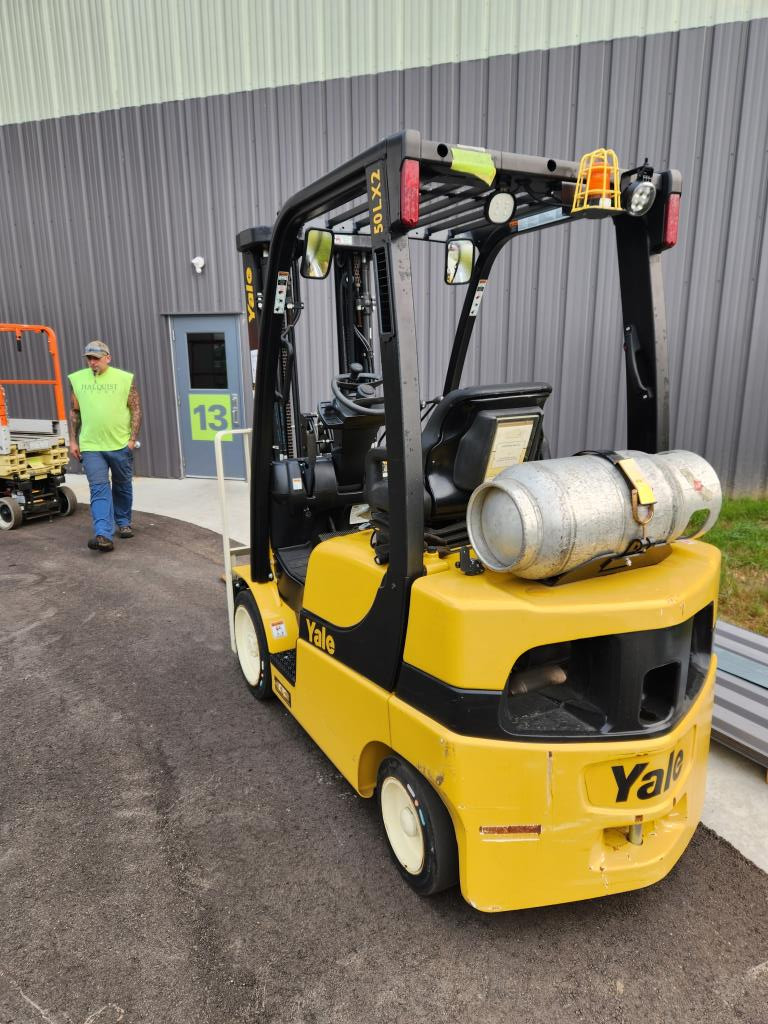 2022 Yale GC050LX2