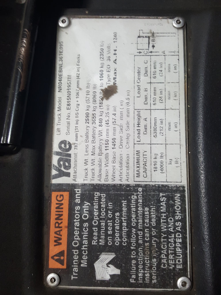 2014 Yale NR040EB