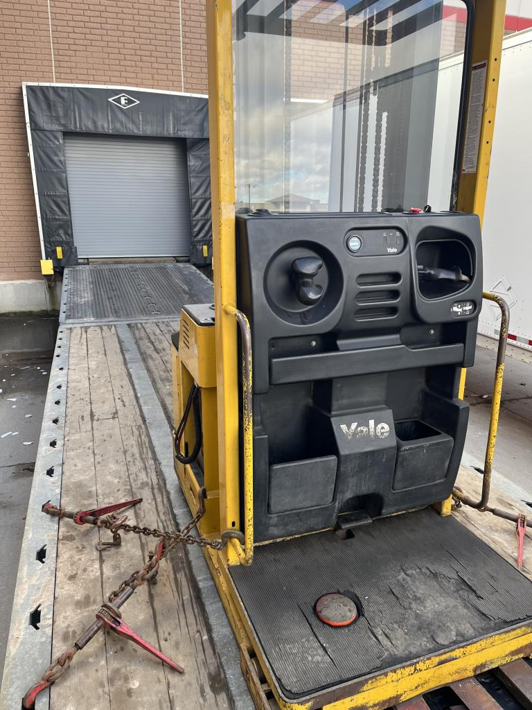 Photo of 2005 Yale OS030EC