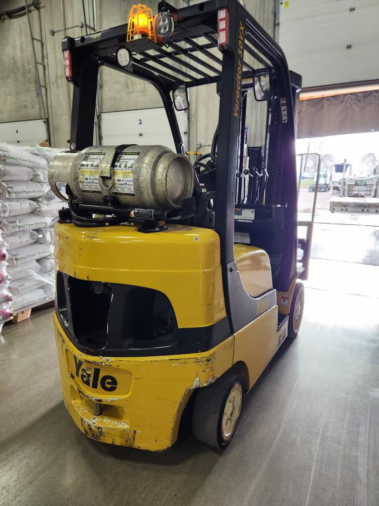2022 Yale GC050VX