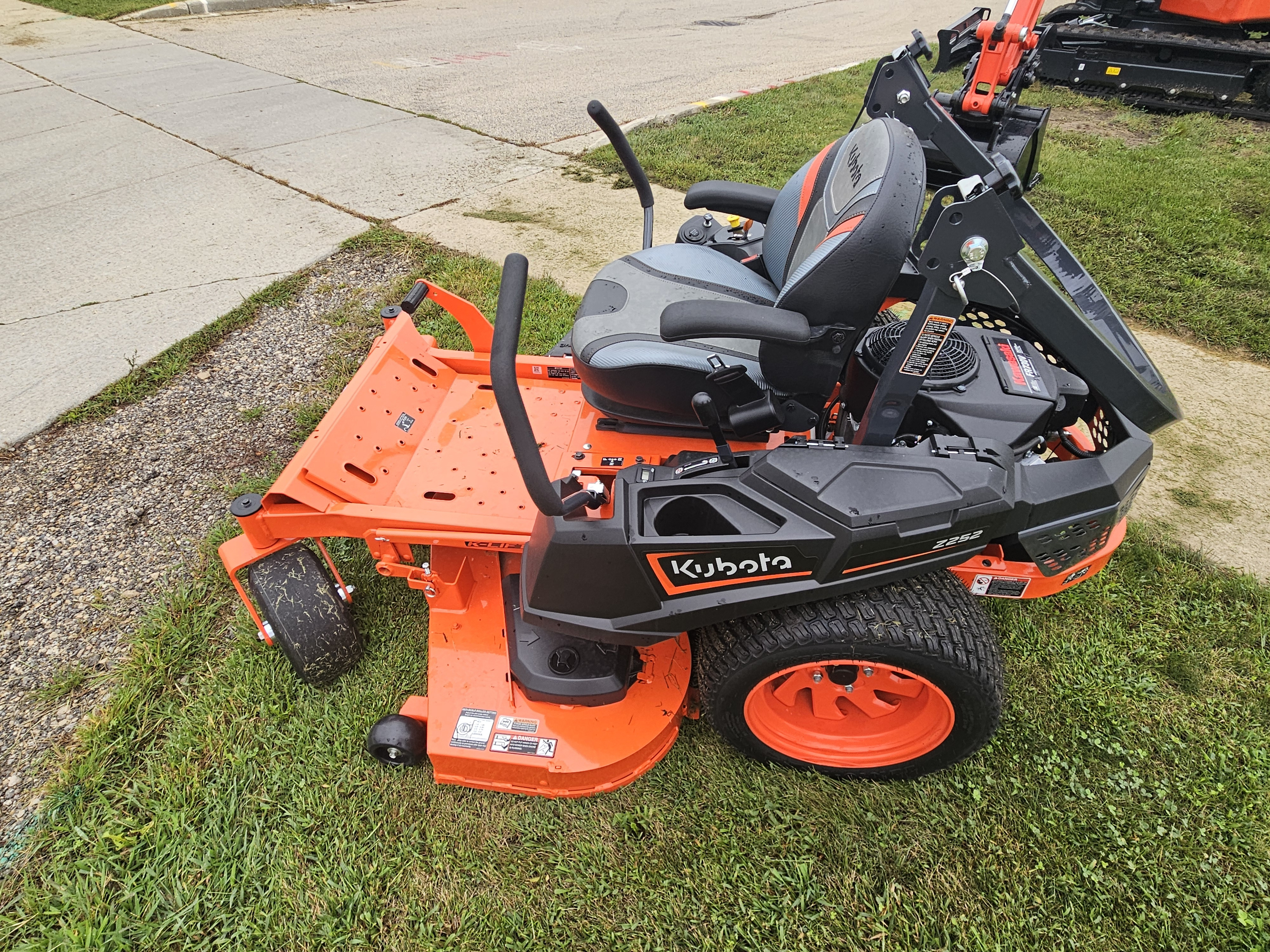 0 Kubota Z252KW-54 