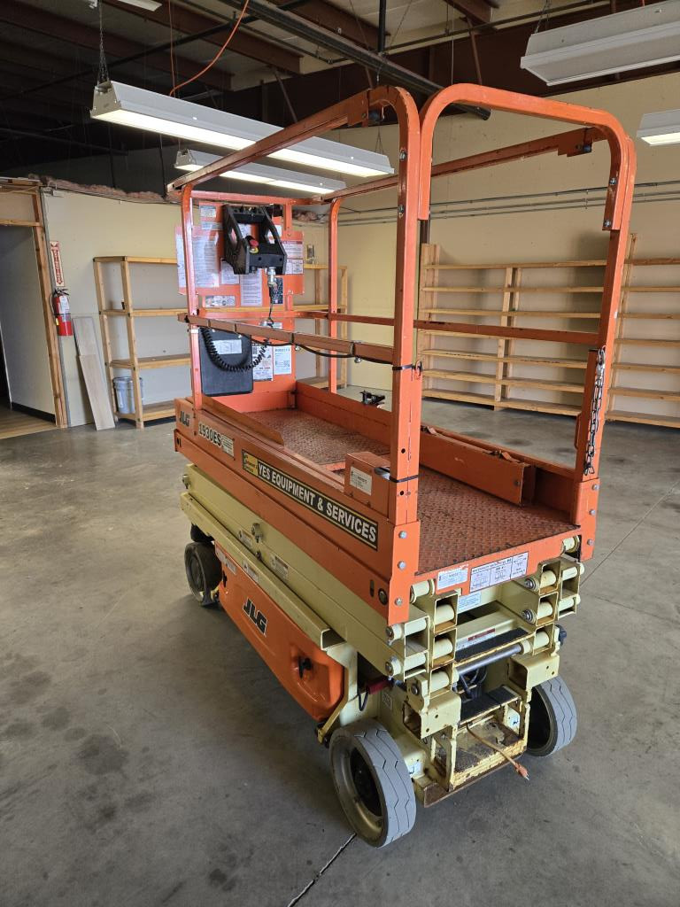 2018 JLG 1930ES