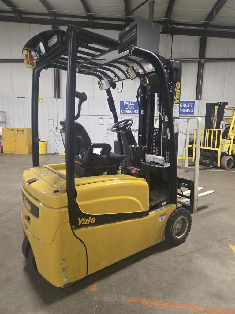 2022 Yale ERP-040VT