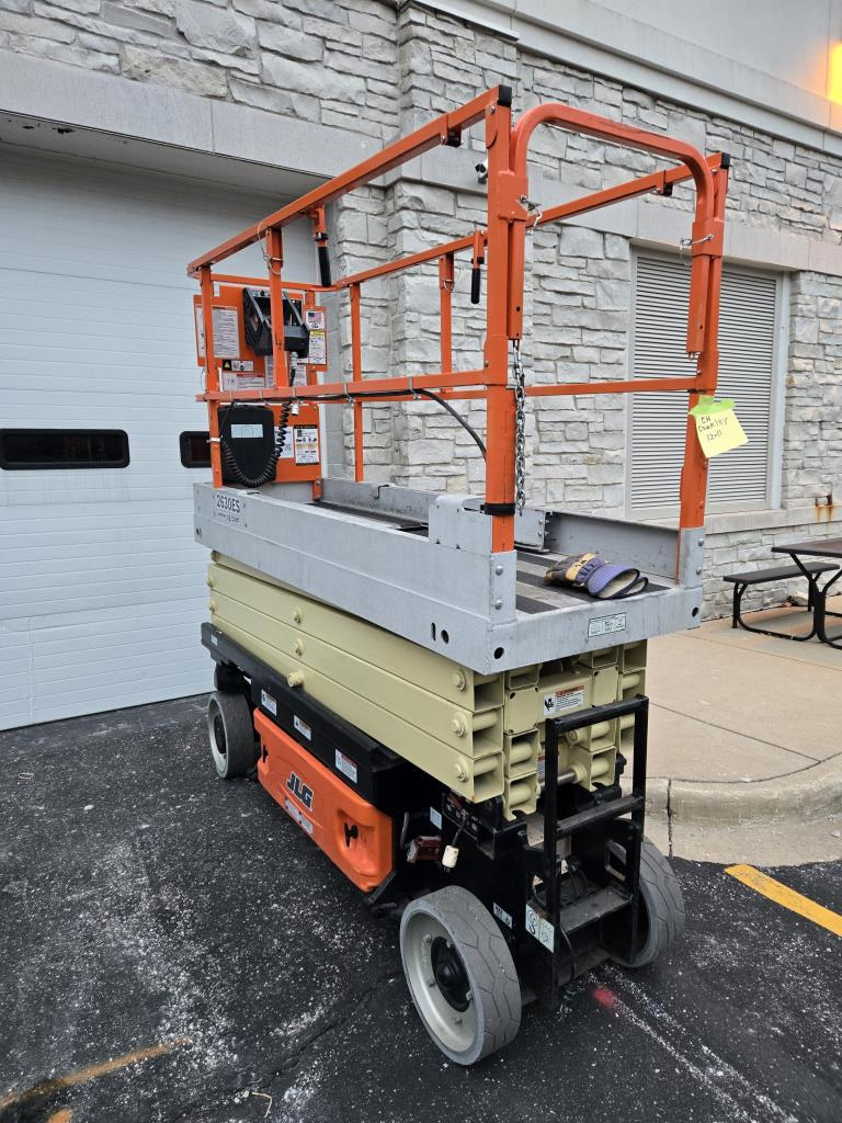 0 JLG 2630ES