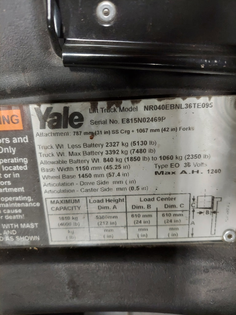 2016 Yale NR040EB