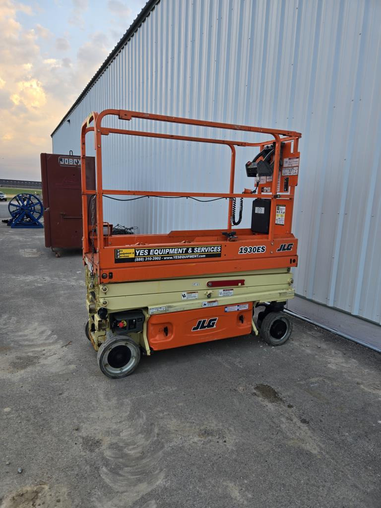 2018 JLG 1930ES