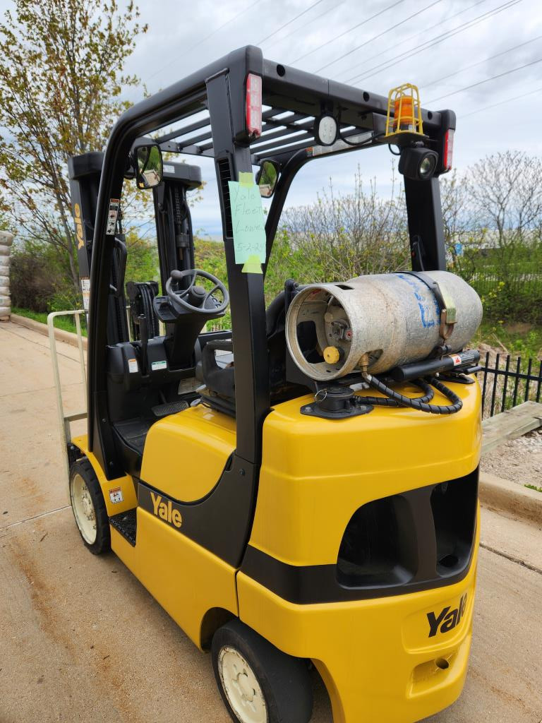 2017 Yale GC050VX