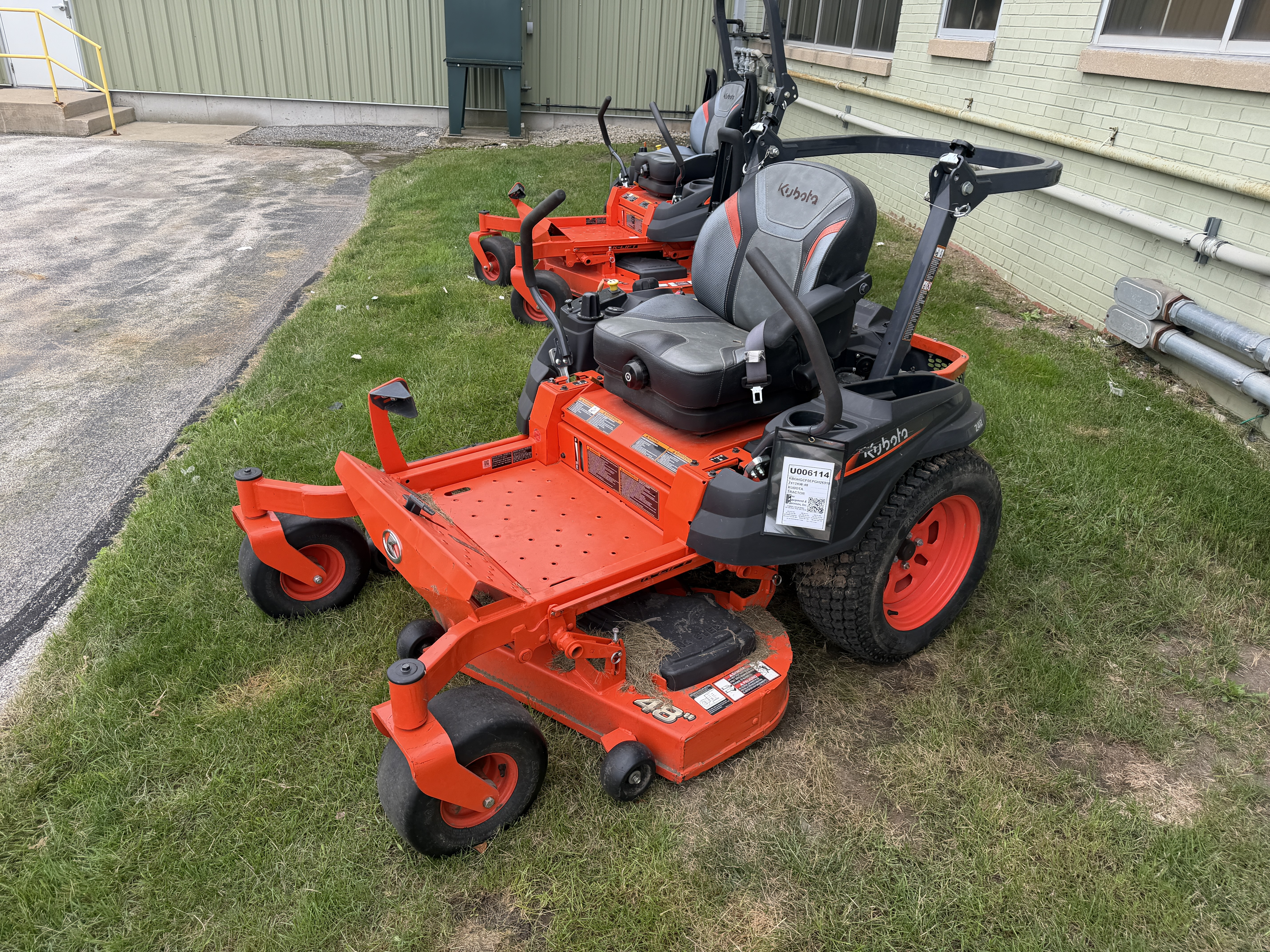 Photo of 2023 Kubota Z412KW-48