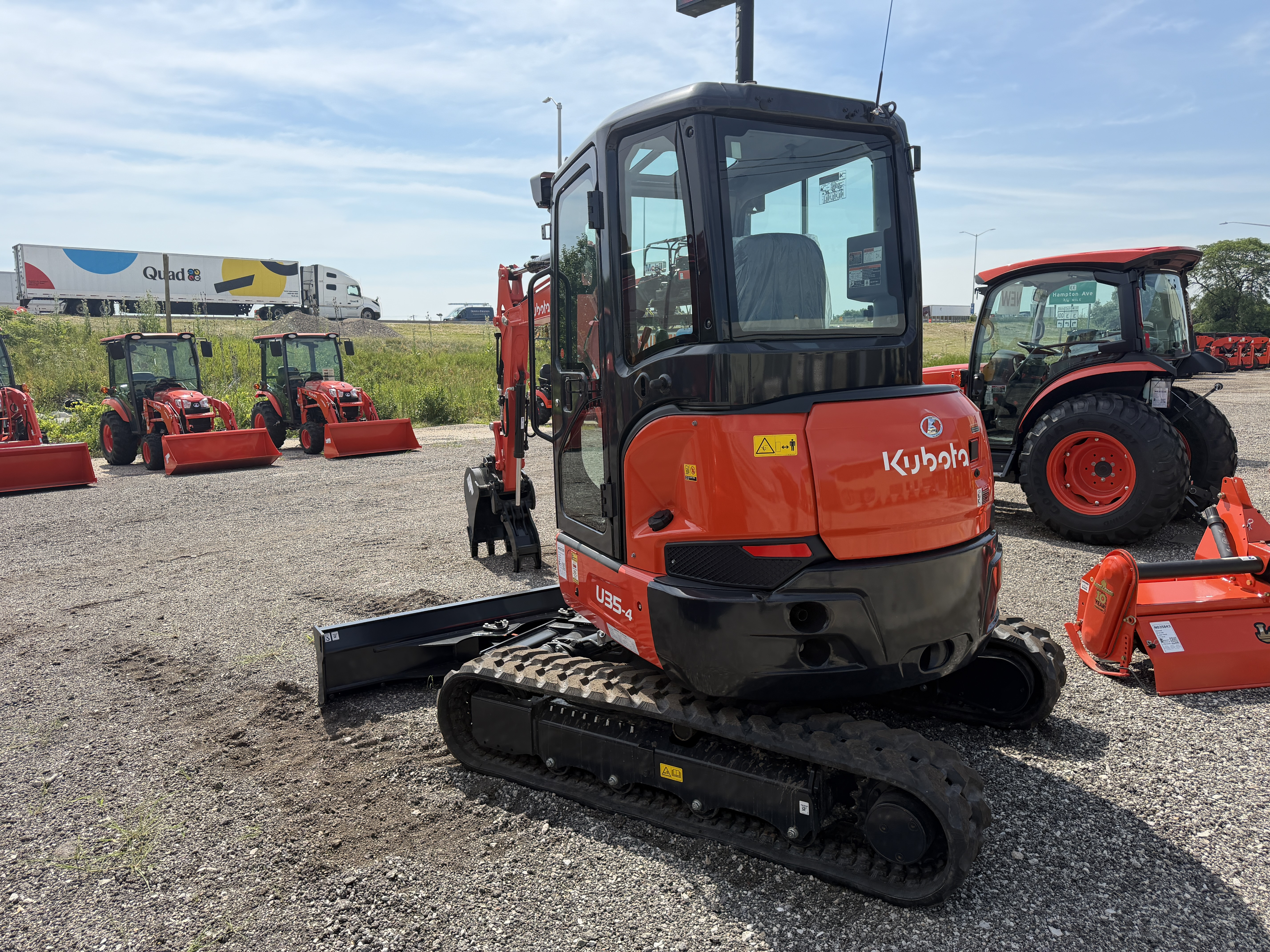 0 Kubota U35-4 ANGLE BLADE