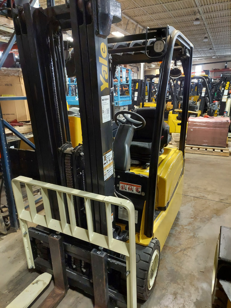 2017 Yale ERP040VT