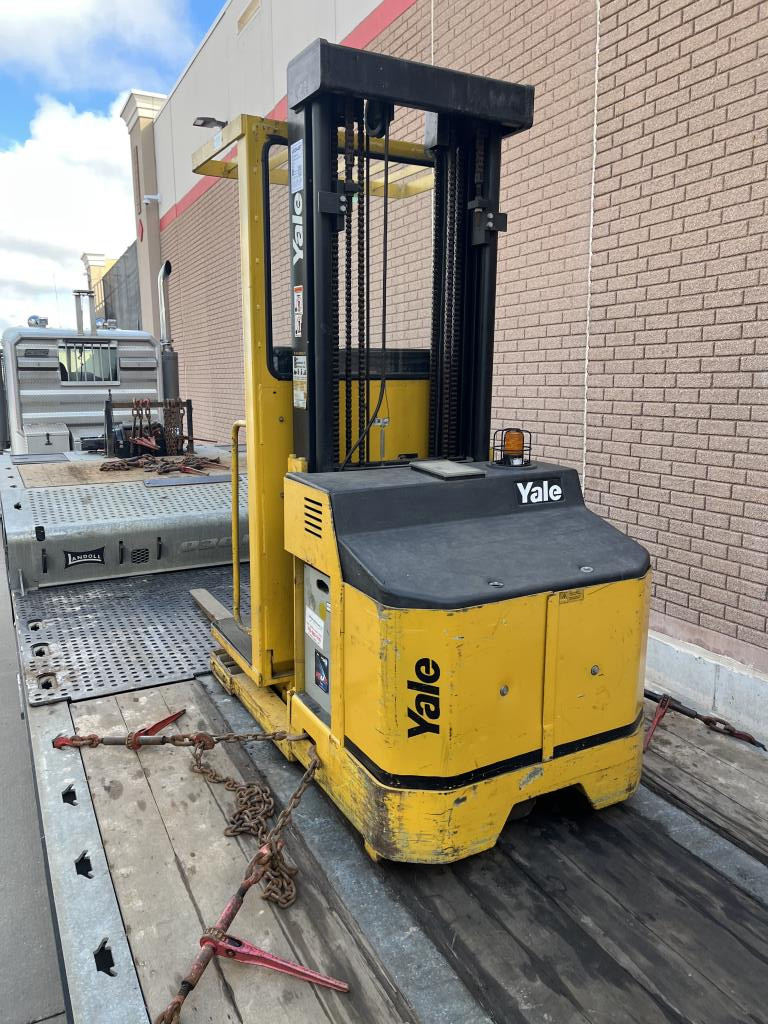 2005 Yale OS030EC