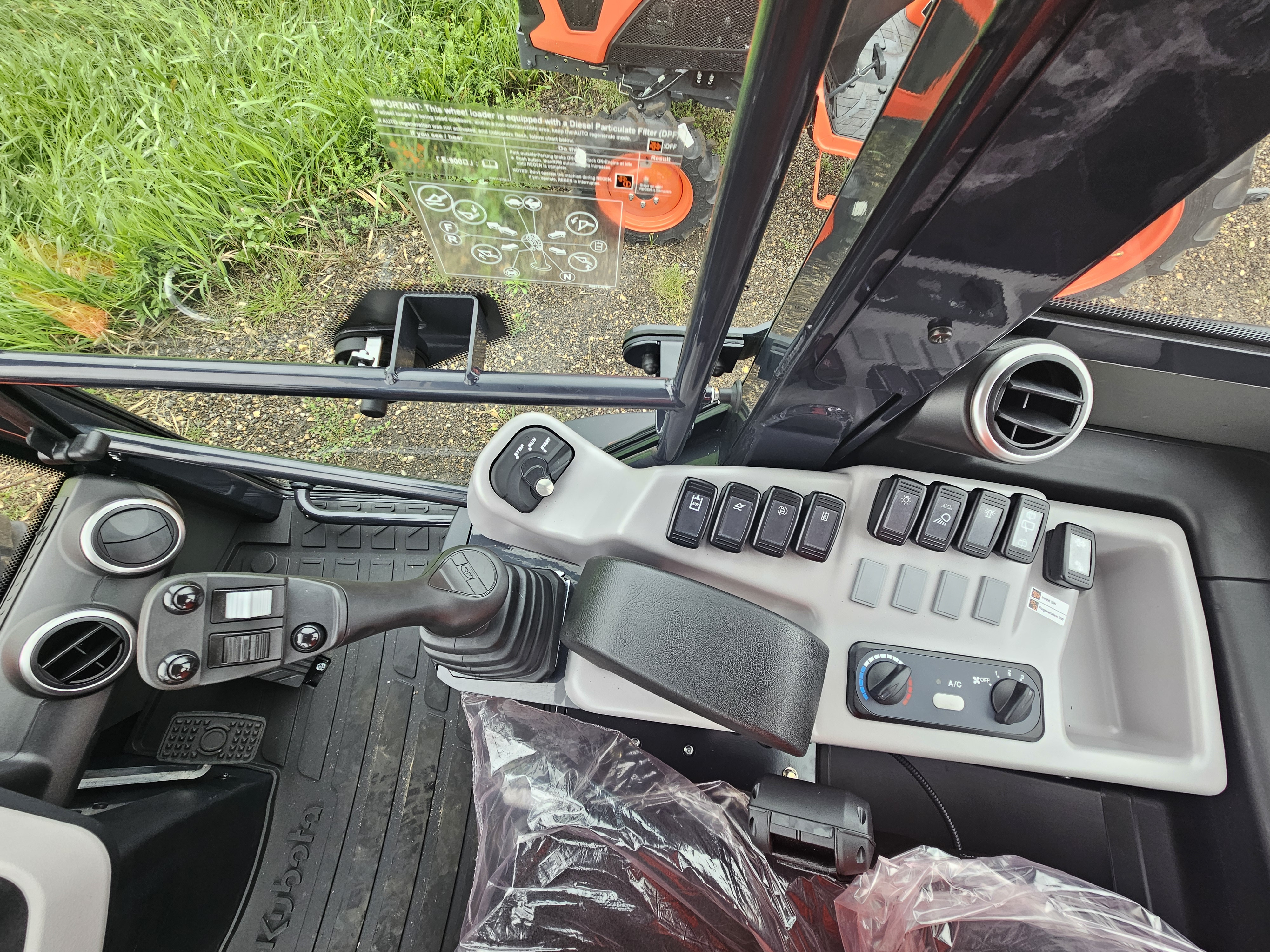 0 Kubota R640R43
