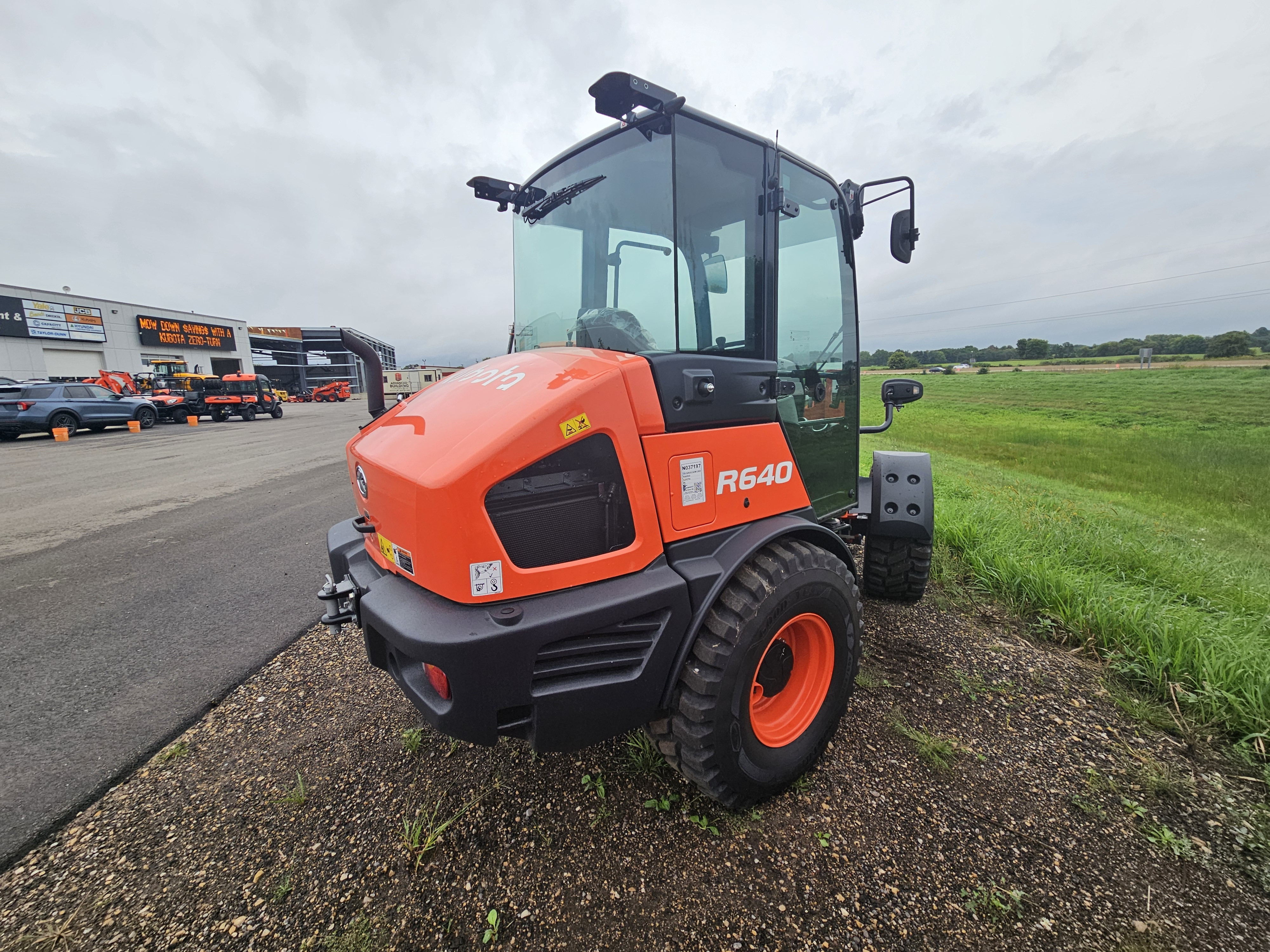 0 Kubota R640R43