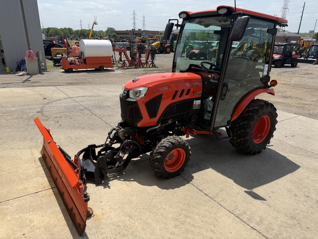 Photo of a 2022 Kubota LX2610HSDC