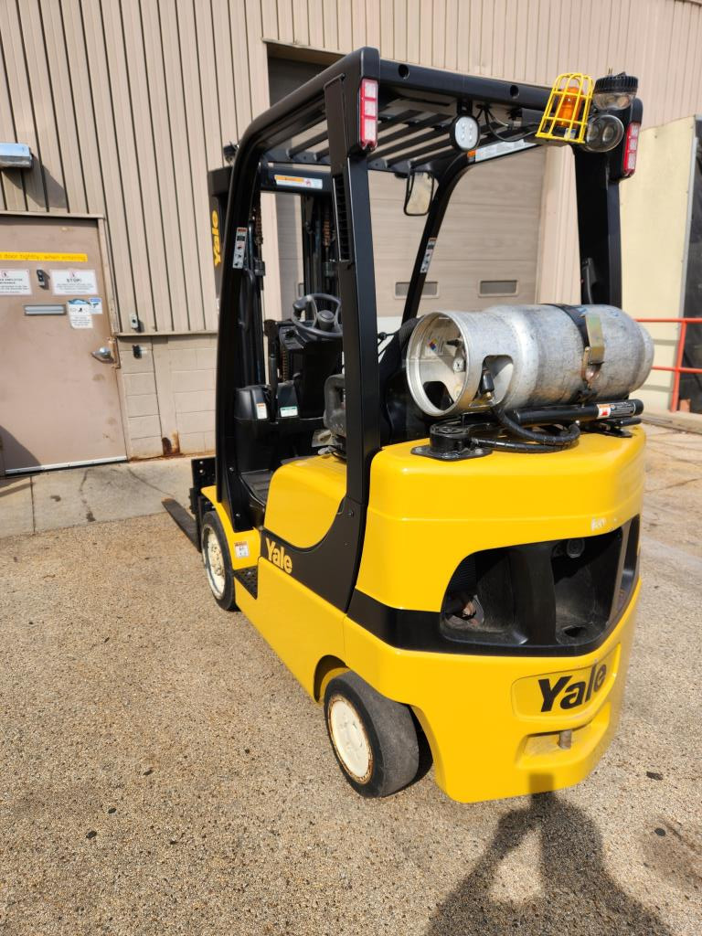 2017 Yale GC050VX
