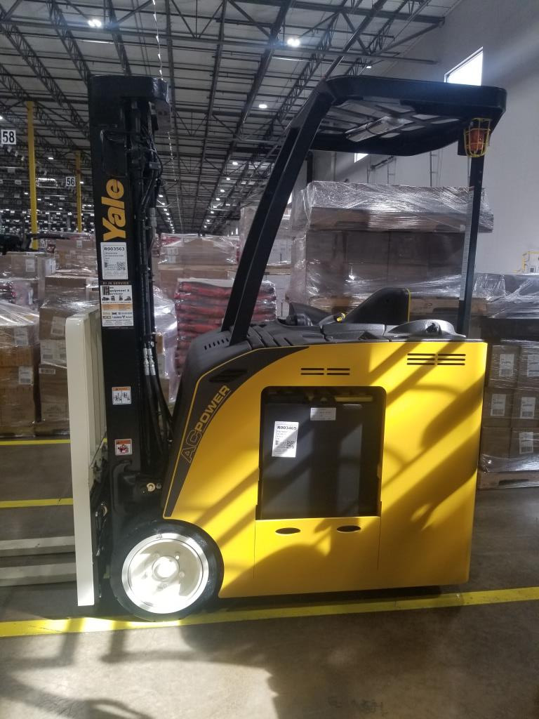 2022 Yale ESC040AD