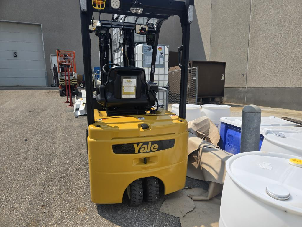 2016 Yale ERP-040VT