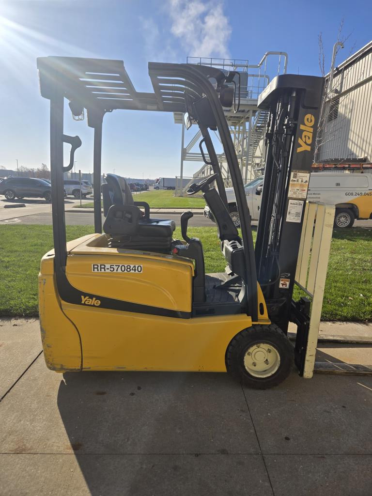 2019 Yale ERP-040VT