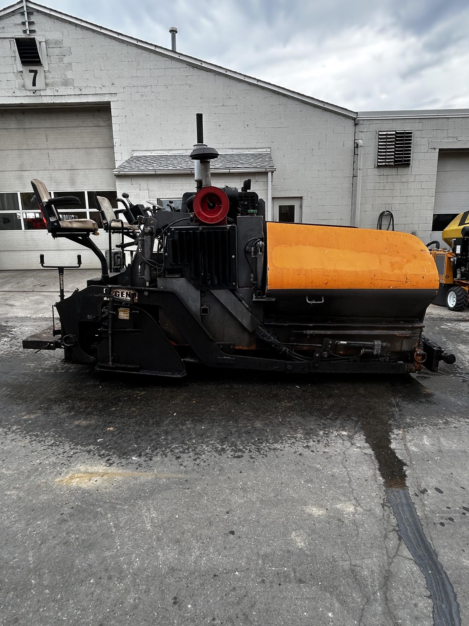 Photo of a 2014 Leeboy 8510