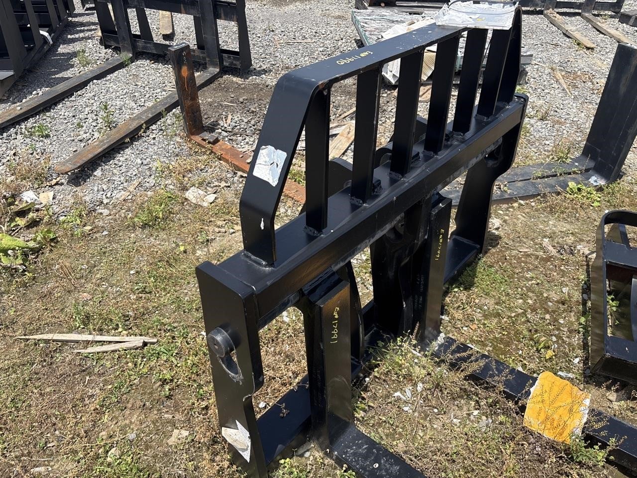 2025 JCB 60 in. FORKS AND FRAME