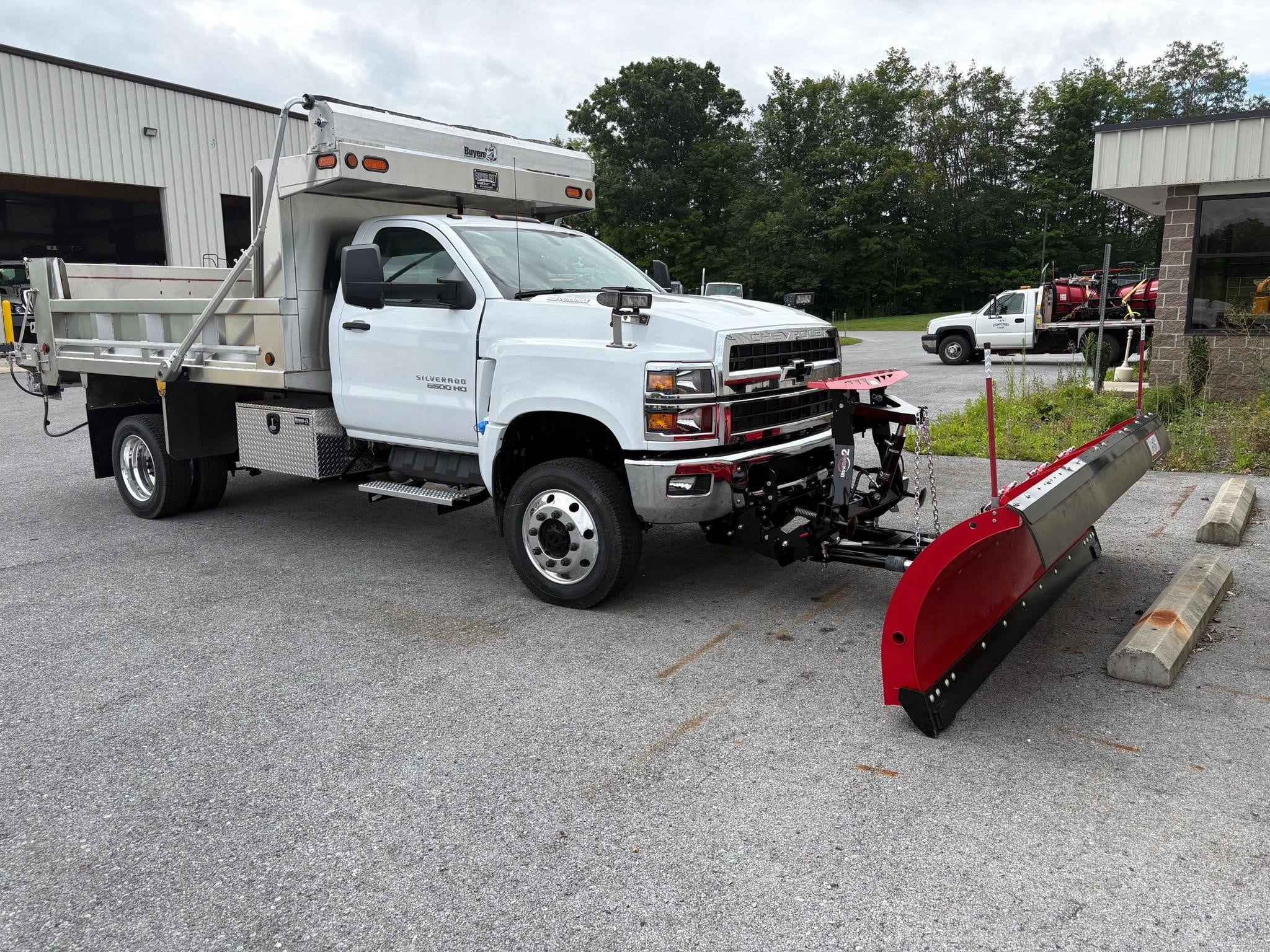 2026 Chevrolet SILVERADO 6500HD
