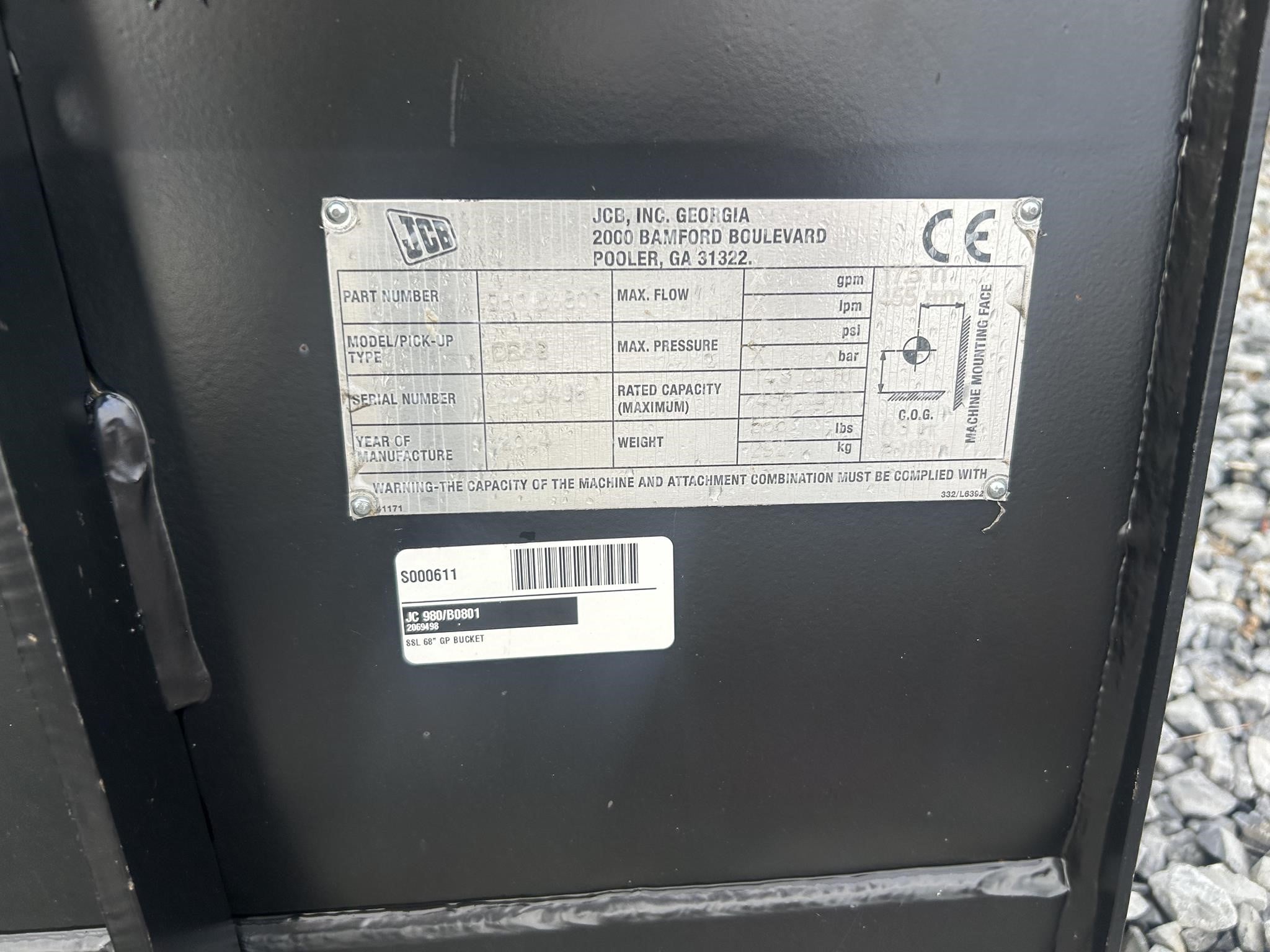 2025 JCB 68" BUCKET
