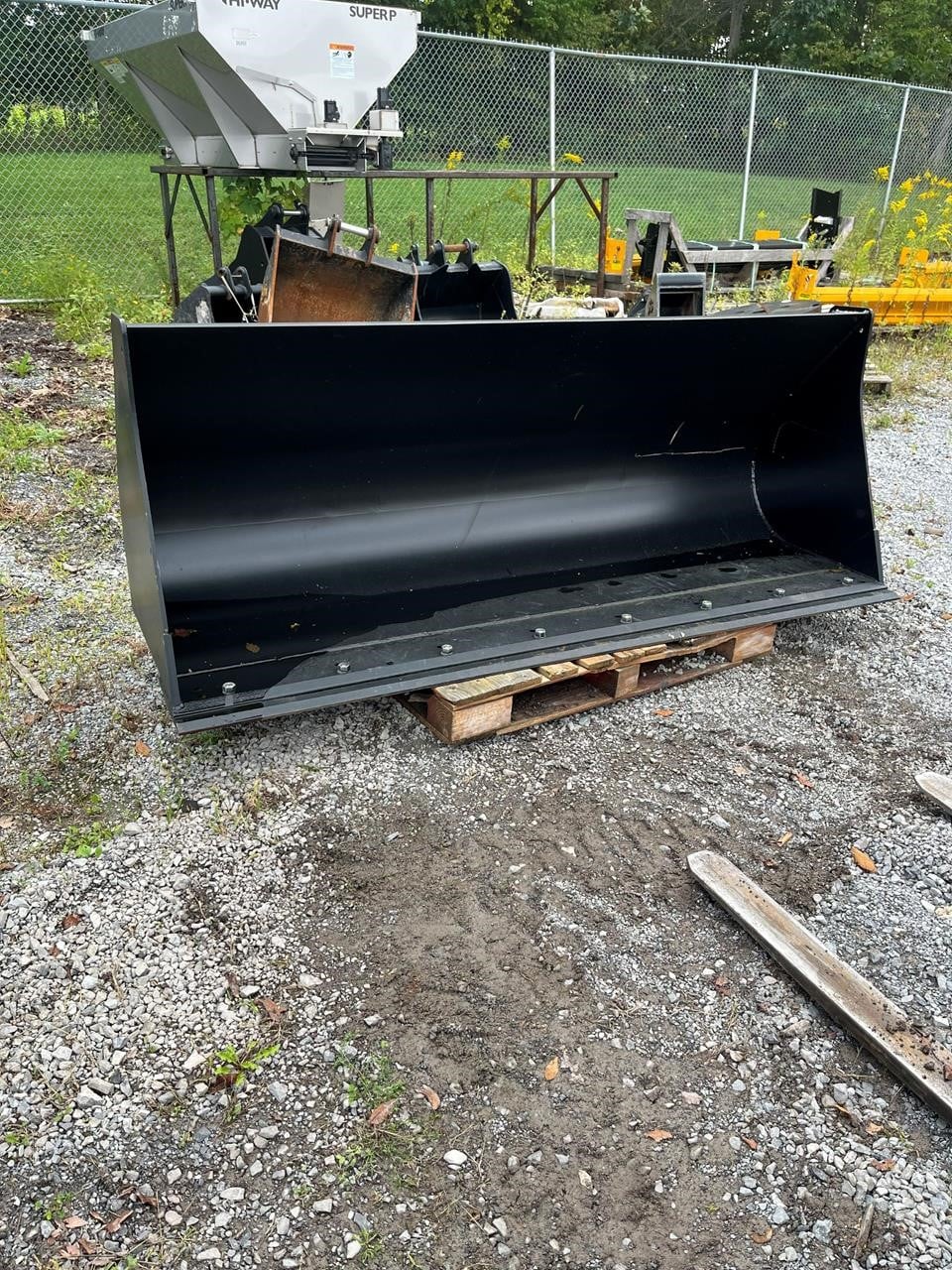 Photo of 2025 JCB 92" PIN ON BUCKET