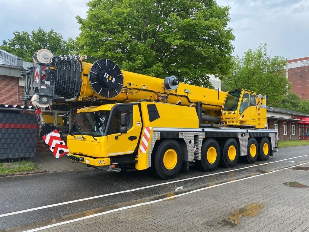 Photo of a 2023 Grove GMK5120L