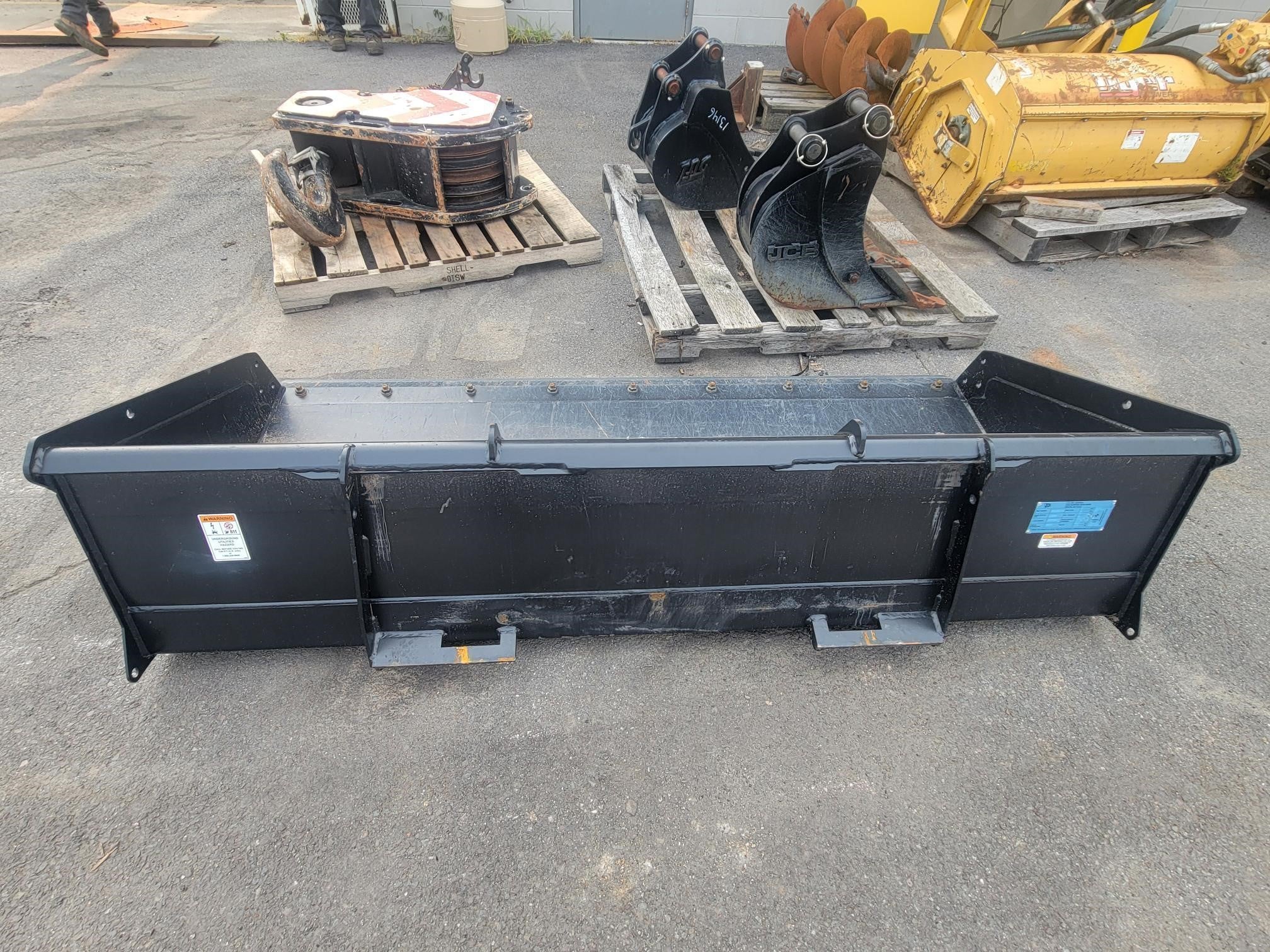 Photo of 2025 JCB 84" SKID LOADER BUCKET