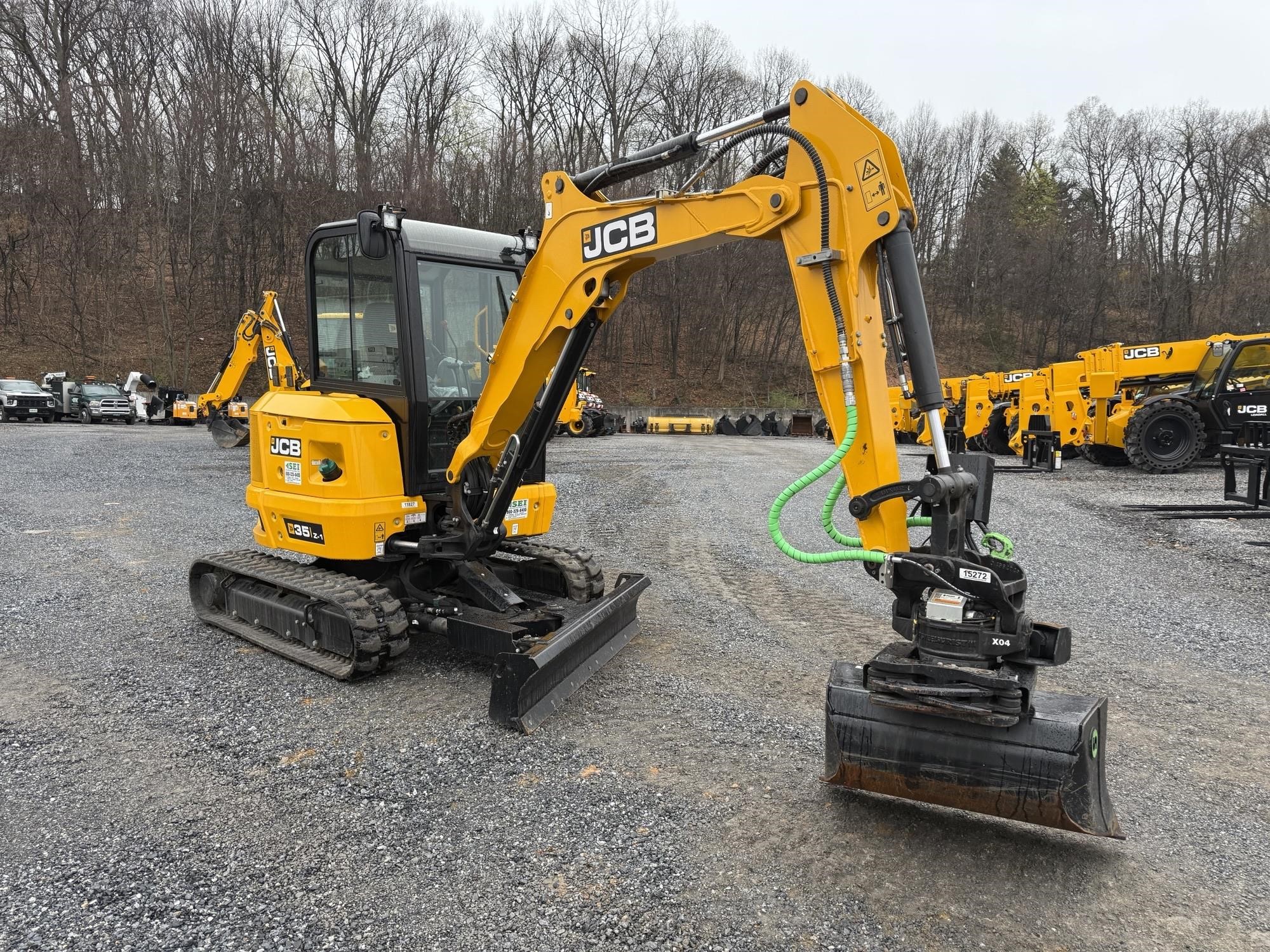 Photo of a 2023 JCB 35Z-1