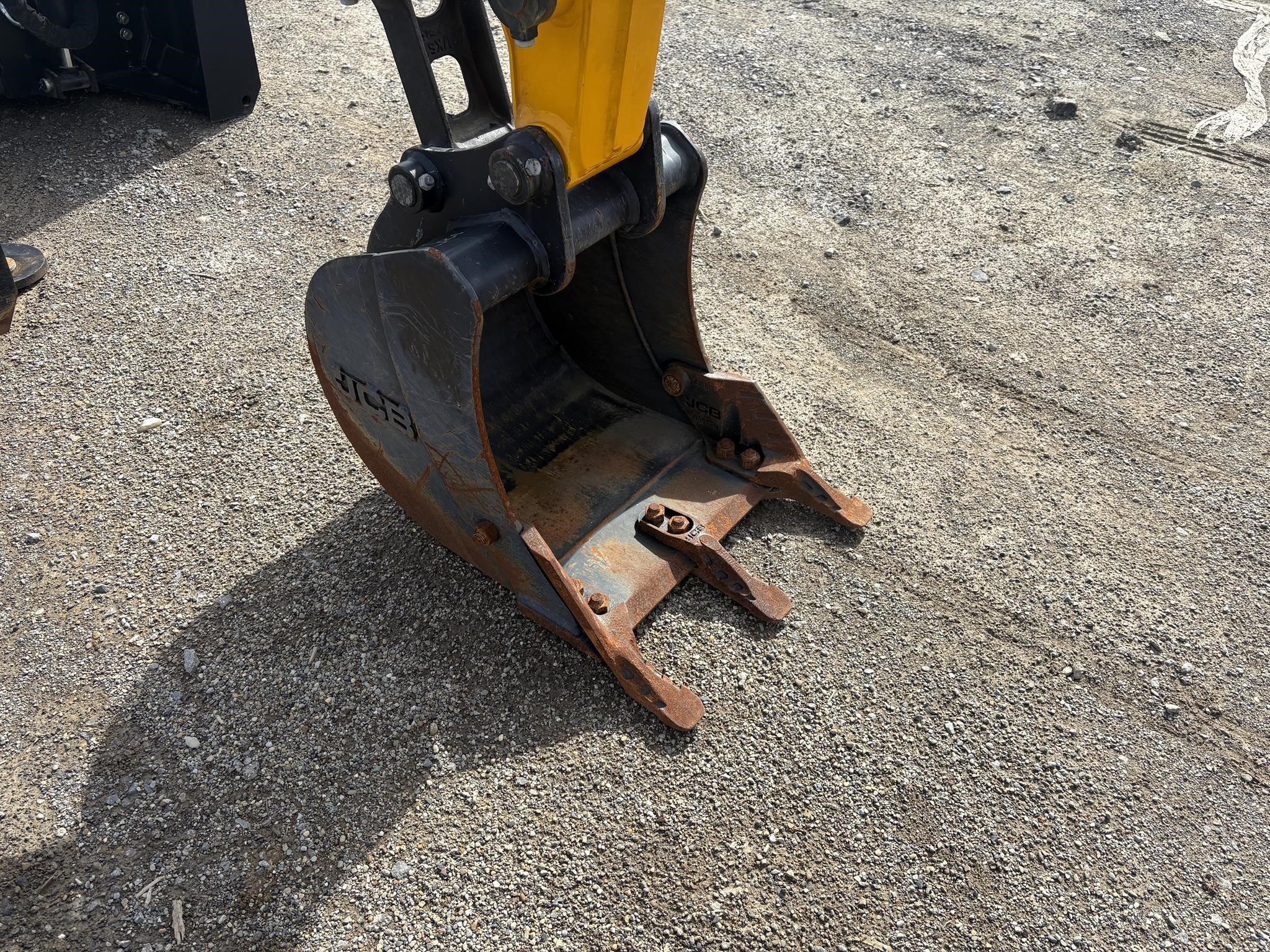 2022 JCB 18" GP BUCKET