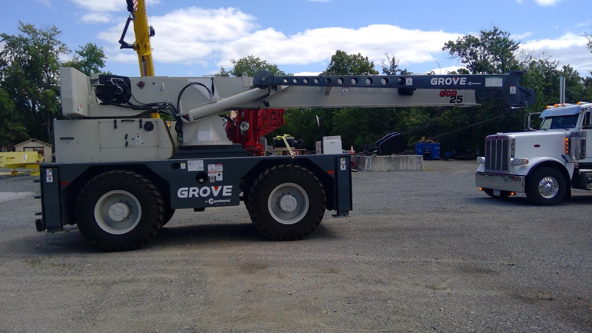 2024 Grove GCD25